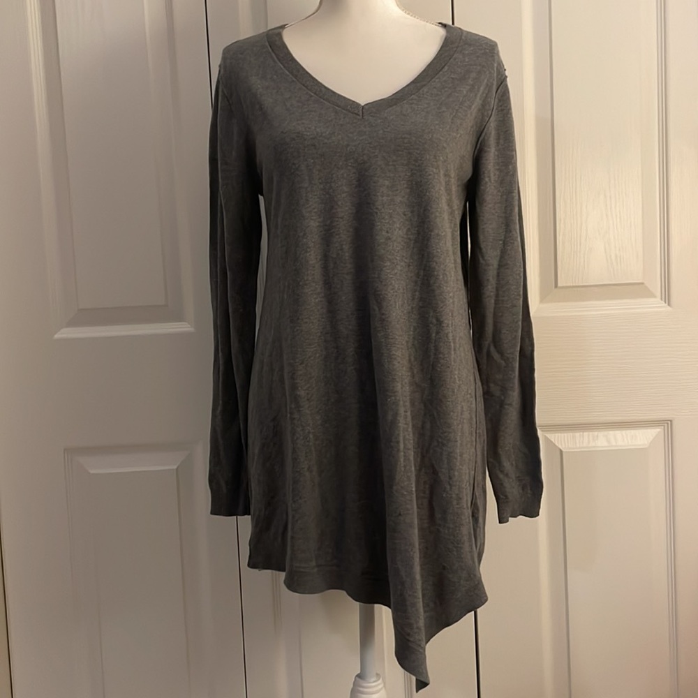 LOGO by Lori Goldstein Soft Gray Women’s SZ M V-Neck Pullover Casual Dress